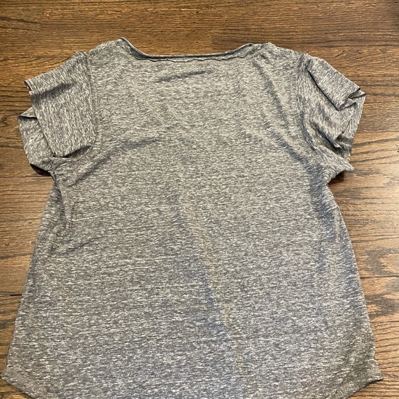 Heather Grey T-Shirt We the Free - Picture 3 of 3